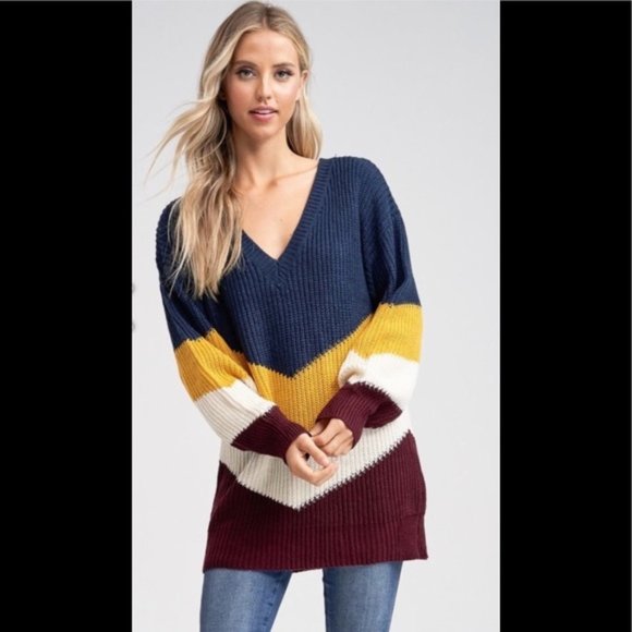 Stylish Chevron V-Neck In Perfect Color Blend- NEW - Picture 8 of 11